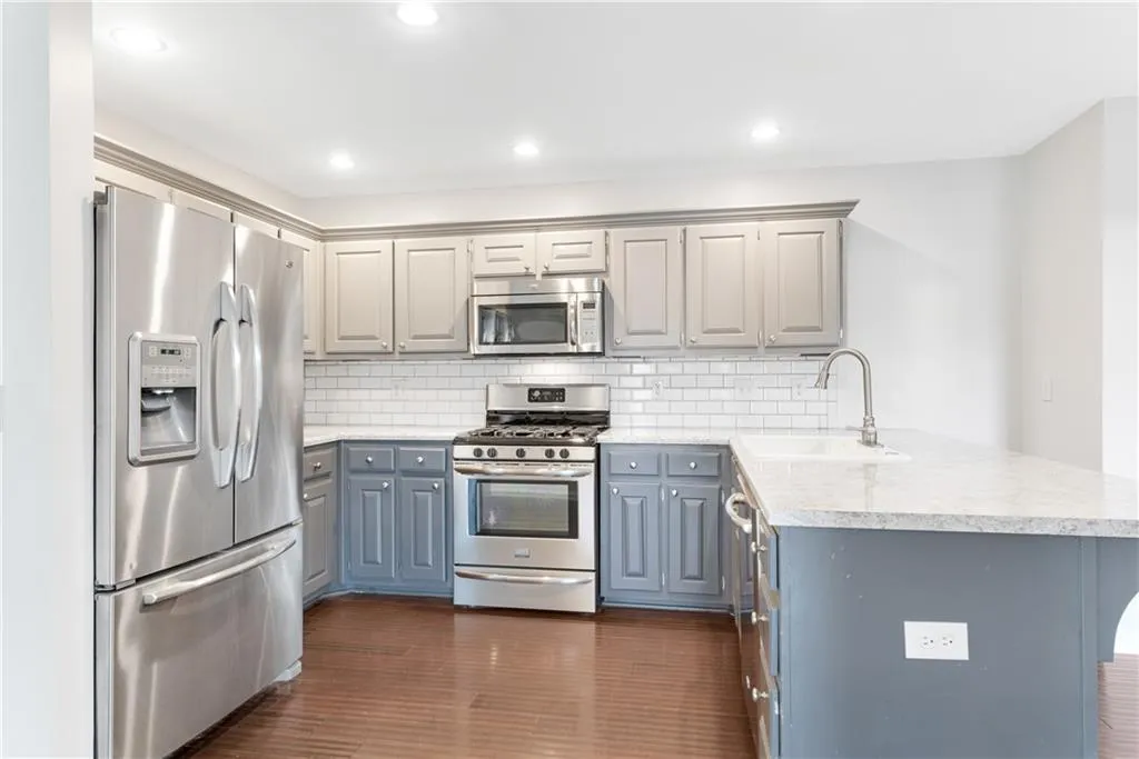 9123 Carroll Manor Drive, Sandy Springs, Georgia 30350, 3 Bedrooms Bedrooms, ,2 BathroomsBathrooms,Residential,Sold,9123 Carroll Manor Drive,6945008