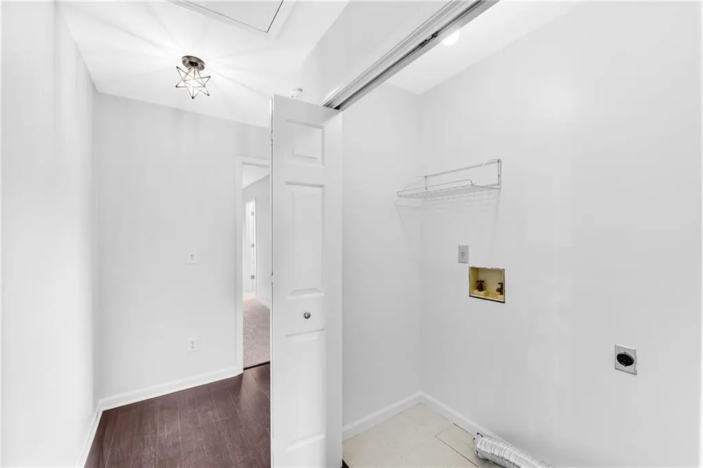 9123 Carroll Manor Drive, Sandy Springs, Georgia 30350, 3 Bedrooms Bedrooms, ,2 BathroomsBathrooms,Residential,Sold,9123 Carroll Manor Drive,6945008