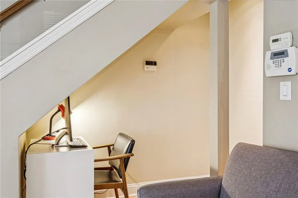 Office space featuring baseboards