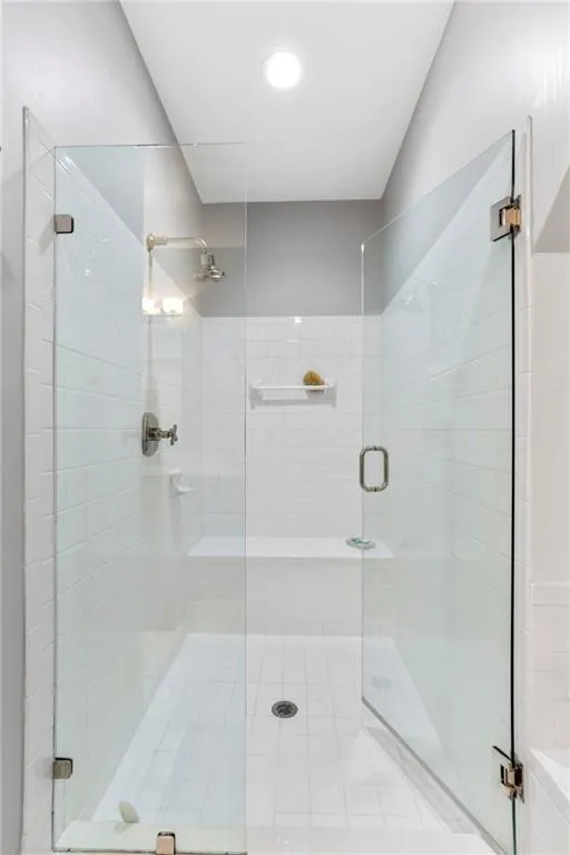 121 Brookview Circle, Atlanta, Georgia 30339, 3 Bedrooms Bedrooms, ,3 BathroomsBathrooms,Residential,Sold,121 Brookview Circle,6753137