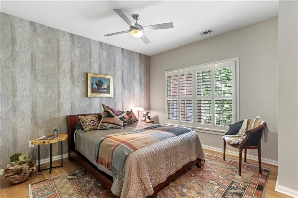 121 Brookview Circle, Atlanta, Georgia 30339, 3 Bedrooms Bedrooms, ,3 BathroomsBathrooms,Residential,Sold,121 Brookview Circle,6753137