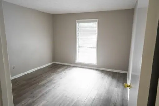 8740 Roswell Road Unit 4d, Sandy Springs, Georgia 30350, 2 Bedrooms Bedrooms, ,2 BathroomsBathrooms,Residential,Sold,8740 Roswell Road Unit 4d,6927794