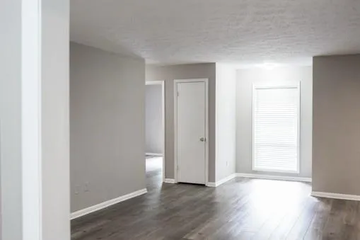 8740 Roswell Road Unit 4d, Sandy Springs, Georgia 30350, 2 Bedrooms Bedrooms, ,2 BathroomsBathrooms,Residential,Sold,8740 Roswell Road Unit 4d,6927794