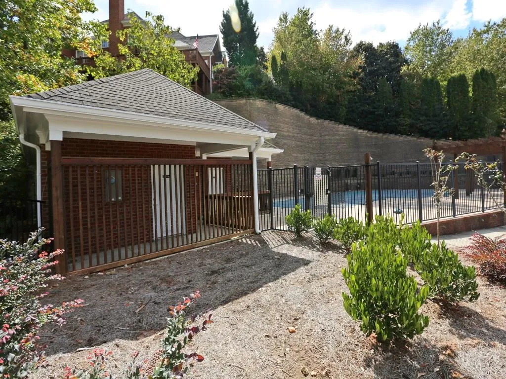 209 Crossing Valley Lane Unit 209, Sandy Springs, Georgia 30339, 3 Bedrooms Bedrooms, ,2 BathroomsBathrooms,Residential,Sold,209 Crossing Valley Lane Unit 209,5763734