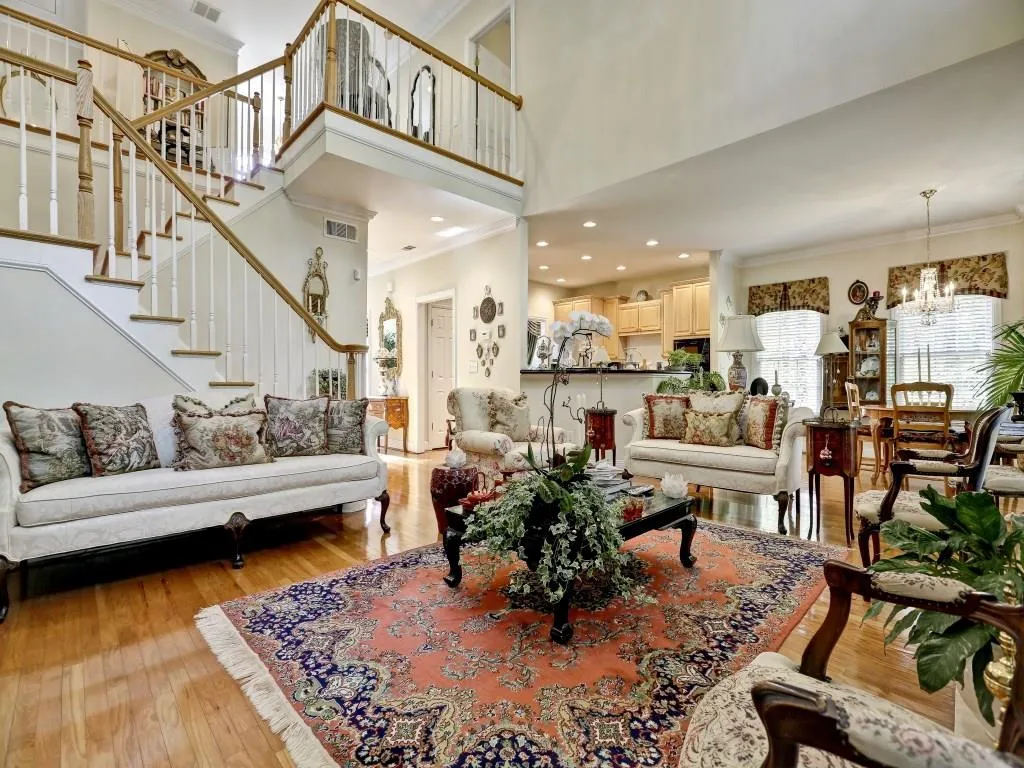 209 Crossing Valley Lane Unit 209, Sandy Springs, Georgia 30339, 3 Bedrooms Bedrooms, ,2 BathroomsBathrooms,Residential,Sold,209 Crossing Valley Lane Unit 209,5763734