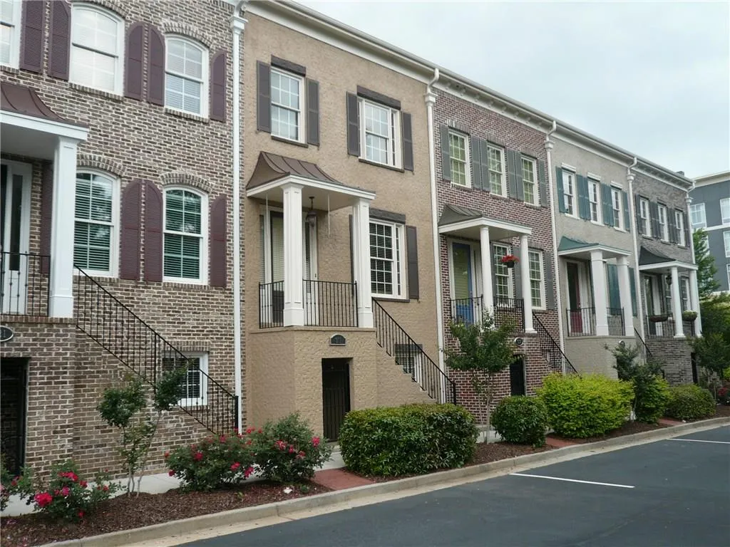 917 Persimmon Point, Sandy Springs, Georgia 30328, 2 Bedrooms Bedrooms, ,2 BathroomsBathrooms,Residential,Sold,917 Persimmon Point,5840657