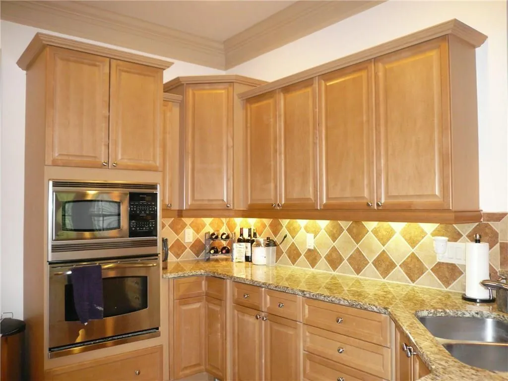 917 Persimmon Point, Sandy Springs, Georgia 30328, 2 Bedrooms Bedrooms, ,2 BathroomsBathrooms,Residential,Sold,917 Persimmon Point,5840657