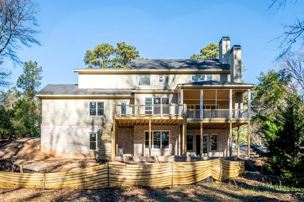 162 Underwood Drive, Sandy Springs, Georgia 30328, 5 Bedrooms Bedrooms, ,5 BathroomsBathrooms,Residential,Sold,162 Underwood Drive,6120489