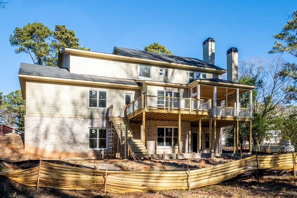 162 Underwood Drive, Sandy Springs, Georgia 30328, 5 Bedrooms Bedrooms, ,5 BathroomsBathrooms,Residential,Sold,162 Underwood Drive,6120489
