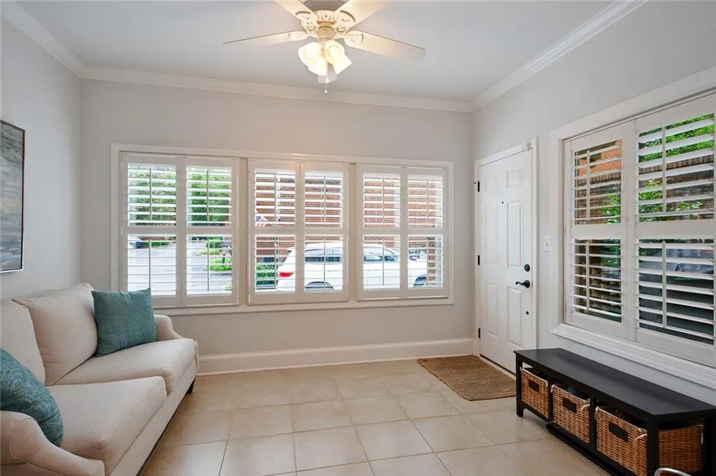 5217 Glenridge Drive, Atlanta, Georgia 30342, 3 Bedrooms Bedrooms, ,2 BathroomsBathrooms,Residential,Sold,5217 Glenridge Drive,6050914