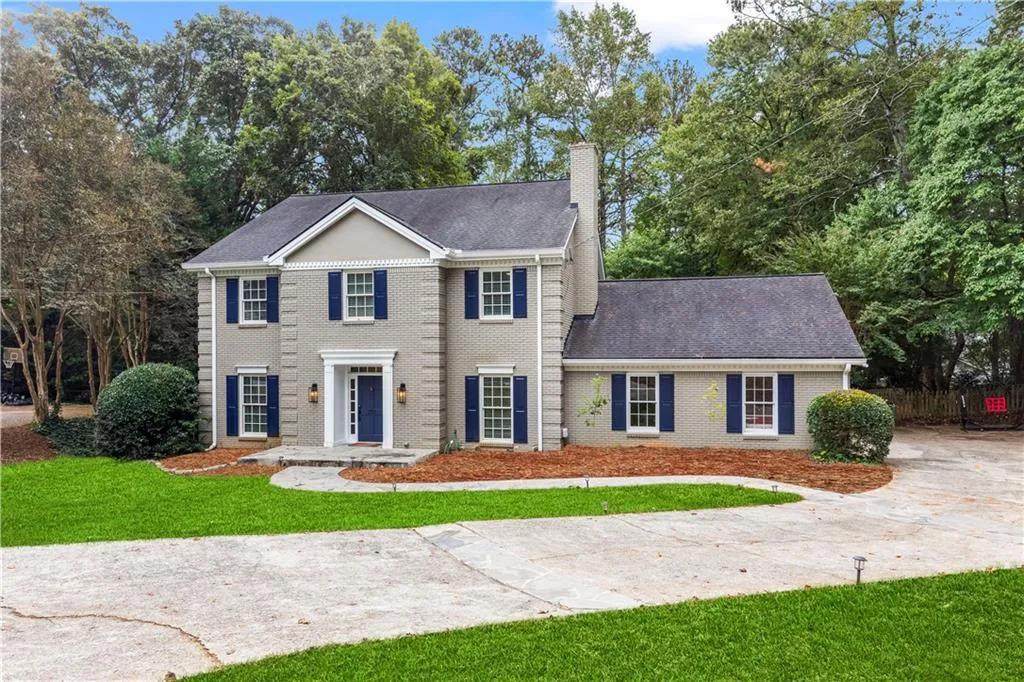 255 Black Water Cove, Atlanta, Georgia 30328, 4 Bedrooms Bedrooms, ,3 BathroomsBathrooms,Residential,For Sale,255 Black Water Cove,7662937