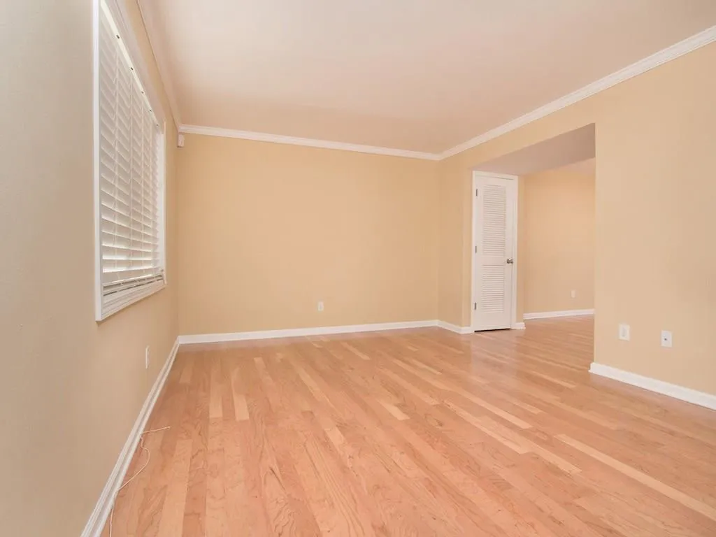 6940 Roswell Road Unit 11c, Atlanta, Georgia 30328, 2 Bedrooms Bedrooms, ,1 BathroomBathrooms,Residential,Sold,6940 Roswell Road Unit 11c,5631867