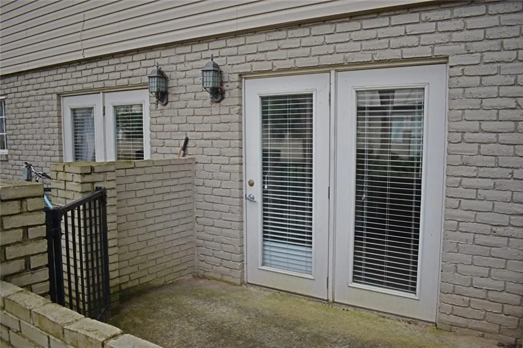 6940 Roswell Road Unit 23b, Atlanta, Georgia 30328, 2 Bedrooms Bedrooms, ,1 BathroomBathrooms,Residential,Sold,6940 Roswell Road Unit 23b,6513960