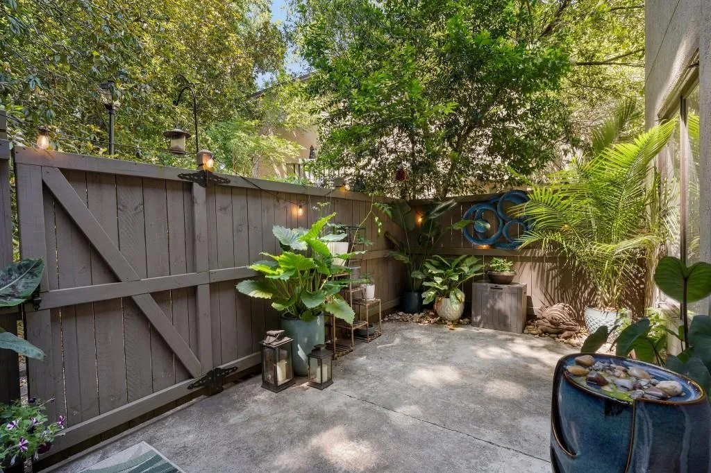 46 Ivy Ridge Ne, Atlanta, Georgia 30342, 2 Bedrooms Bedrooms, ,2 BathroomsBathrooms,Residential,For Sale,46 Ivy Ridge Ne,7615859