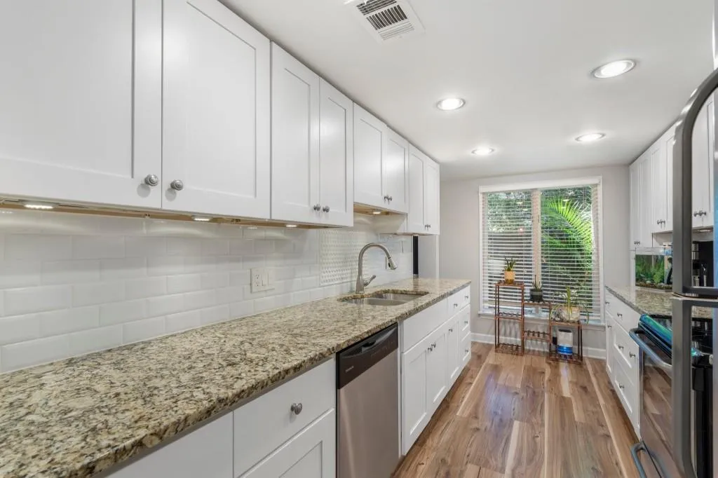 46 Ivy Ridge Ne, Atlanta, Georgia 30342, 2 Bedrooms Bedrooms, ,2 BathroomsBathrooms,Residential,For Sale,46 Ivy Ridge Ne,7615859