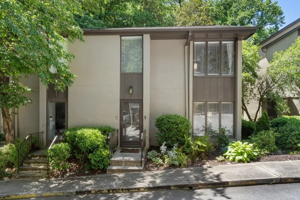 46 Ivy Ridge Ne, Atlanta, Georgia 30342, 2 Bedrooms Bedrooms, ,2 BathroomsBathrooms,Residential,For Sale,46 Ivy Ridge Ne,7615859