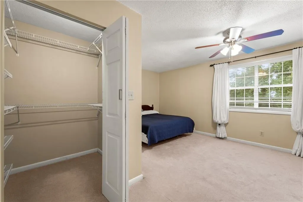 6900 Roswell Road Unit L3, Sandy Springs, Georgia 30328, 2 Bedrooms Bedrooms, ,2 BathroomsBathrooms,Residential,Sold,6900 Roswell Road Unit L3,6915213