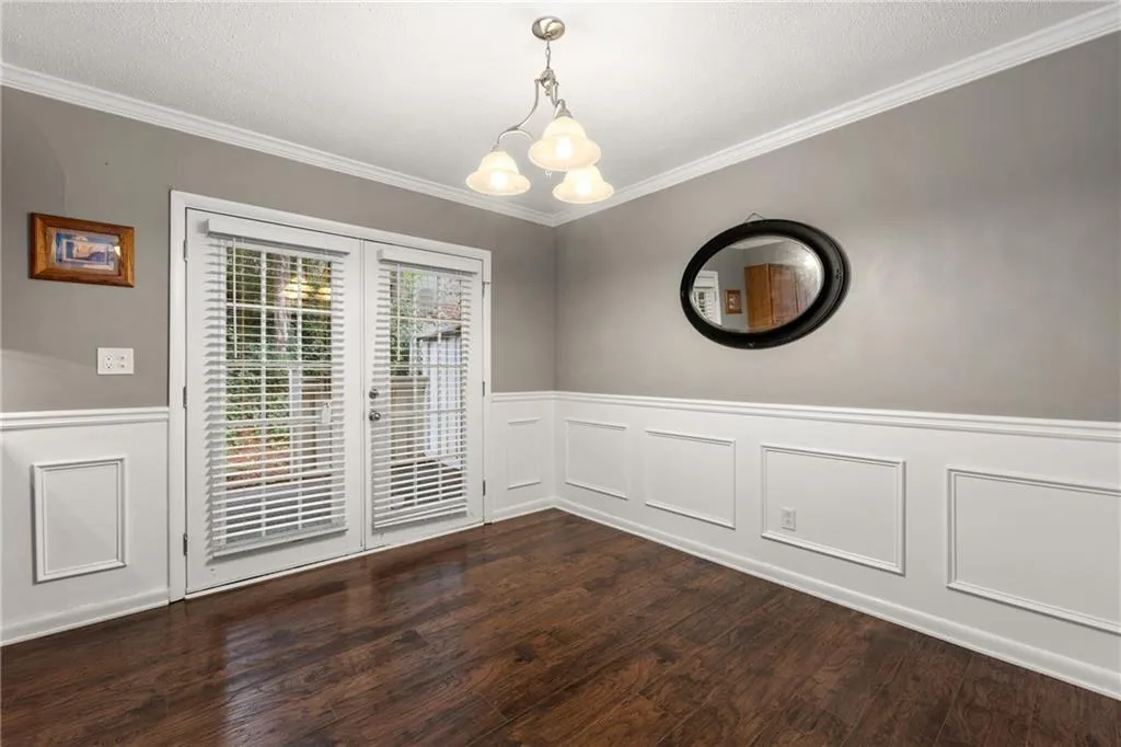 6900 Roswell Road Unit L3, Sandy Springs, Georgia 30328, 2 Bedrooms Bedrooms, ,2 BathroomsBathrooms,Residential,Sold,6900 Roswell Road Unit L3,6915213
