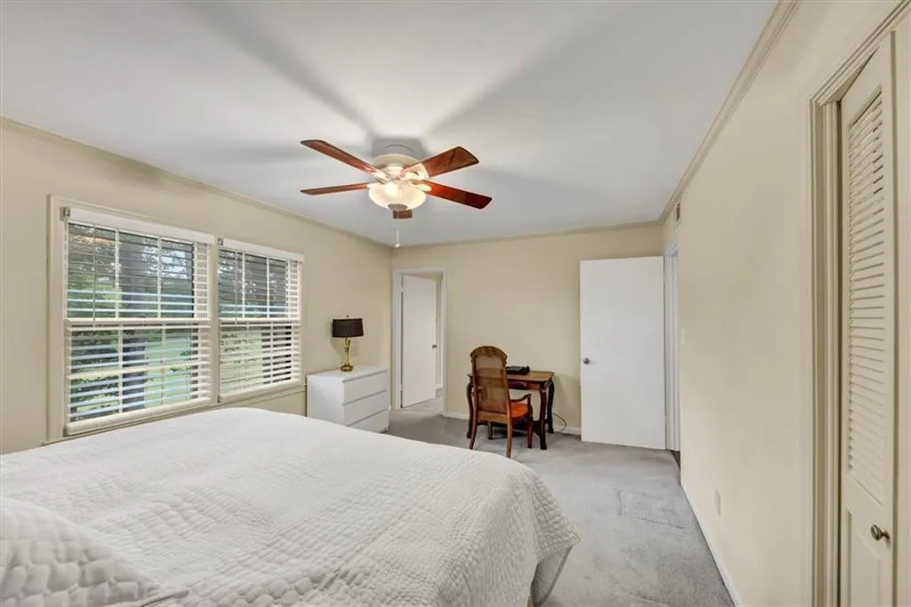 30 Chaumont Square Nw, Atlanta, Georgia 30327, 3 Bedrooms Bedrooms, ,2 BathroomsBathrooms,Residential,For Sale,30 Chaumont Square Nw,7589911