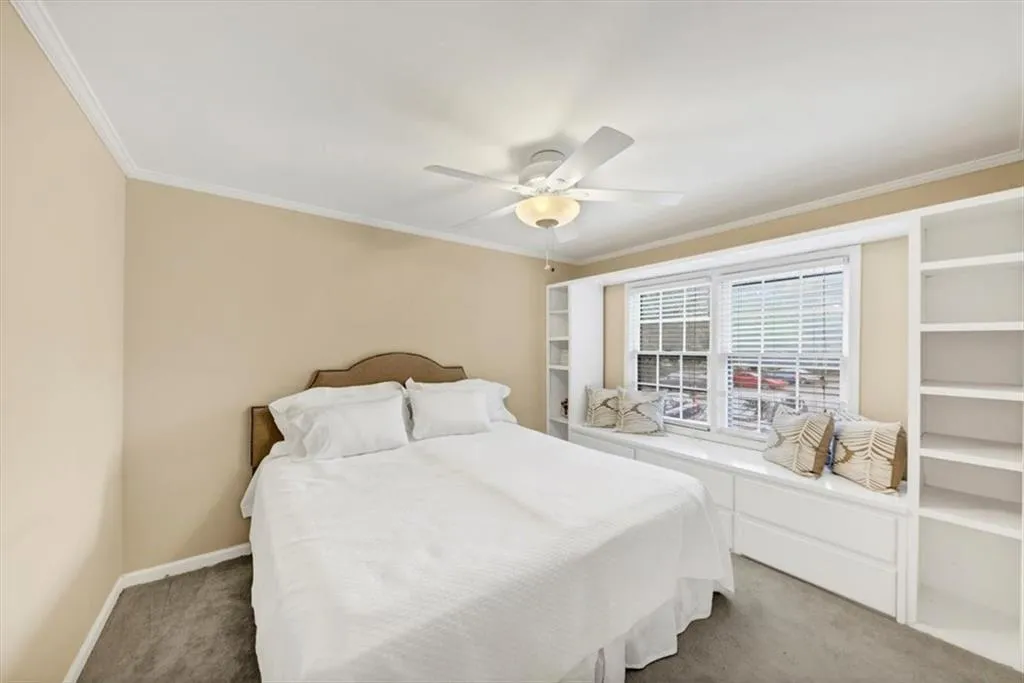 30 Chaumont Square Nw, Atlanta, Georgia 30327, 3 Bedrooms Bedrooms, ,2 BathroomsBathrooms,Residential,For Sale,30 Chaumont Square Nw,7589911