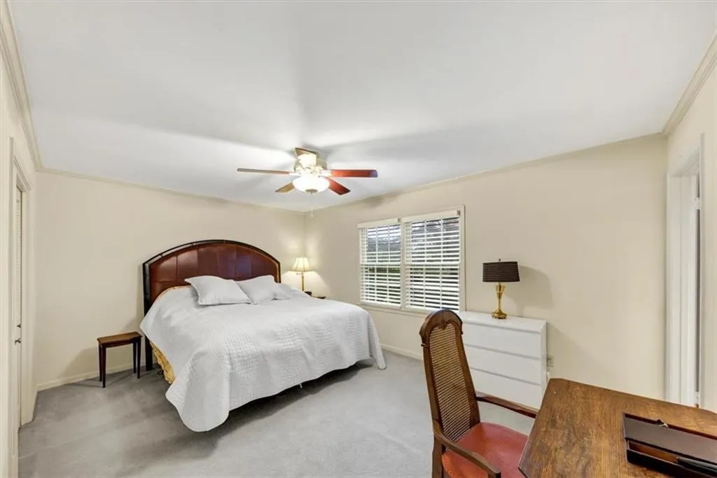 30 Chaumont Square Nw, Atlanta, Georgia 30327, 3 Bedrooms Bedrooms, ,2 BathroomsBathrooms,Residential,For Sale,30 Chaumont Square Nw,7589911