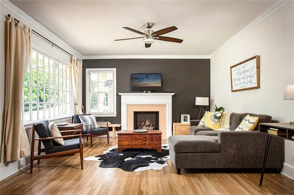 349 Johnson Ferry Road Ne, Sandy Springs, Georgia 30328, 3 Bedrooms Bedrooms, ,2 BathroomsBathrooms,Residential,Sold,349 Johnson Ferry Road Ne,6600820