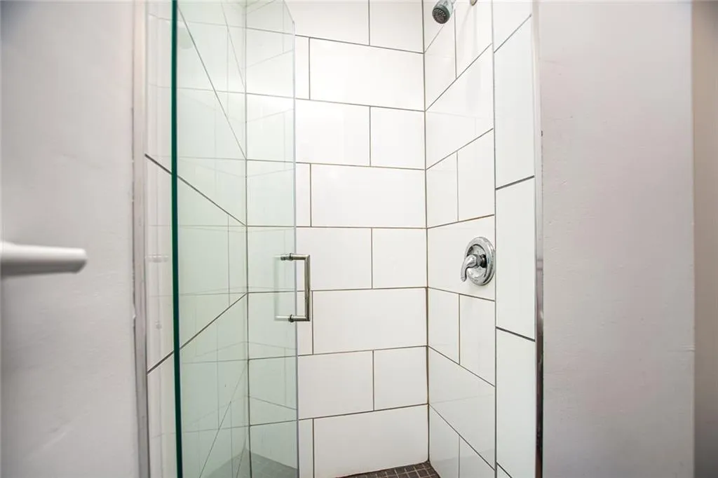 349 Johnson Ferry Road Ne, Sandy Springs, Georgia 30328, 3 Bedrooms Bedrooms, ,2 BathroomsBathrooms,Residential,Sold,349 Johnson Ferry Road Ne,6600820