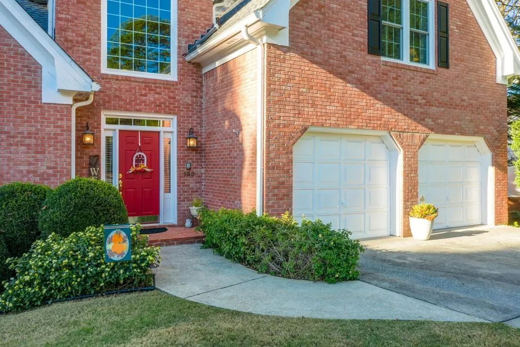 130 Trellis Place, Sandy Springs, Georgia 30350, 5 Bedrooms Bedrooms, ,4 BathroomsBathrooms,Residential,Sold,130 Trellis Place,6829532