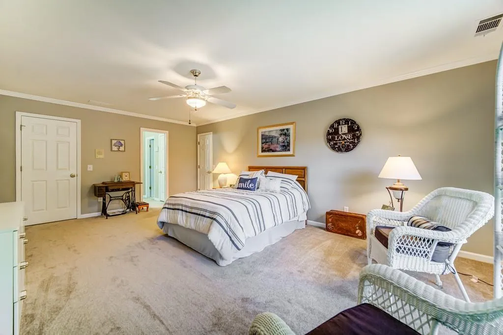 130 Trellis Place, Sandy Springs, Georgia 30350, 5 Bedrooms Bedrooms, ,4 BathroomsBathrooms,Residential,Sold,130 Trellis Place,6829532