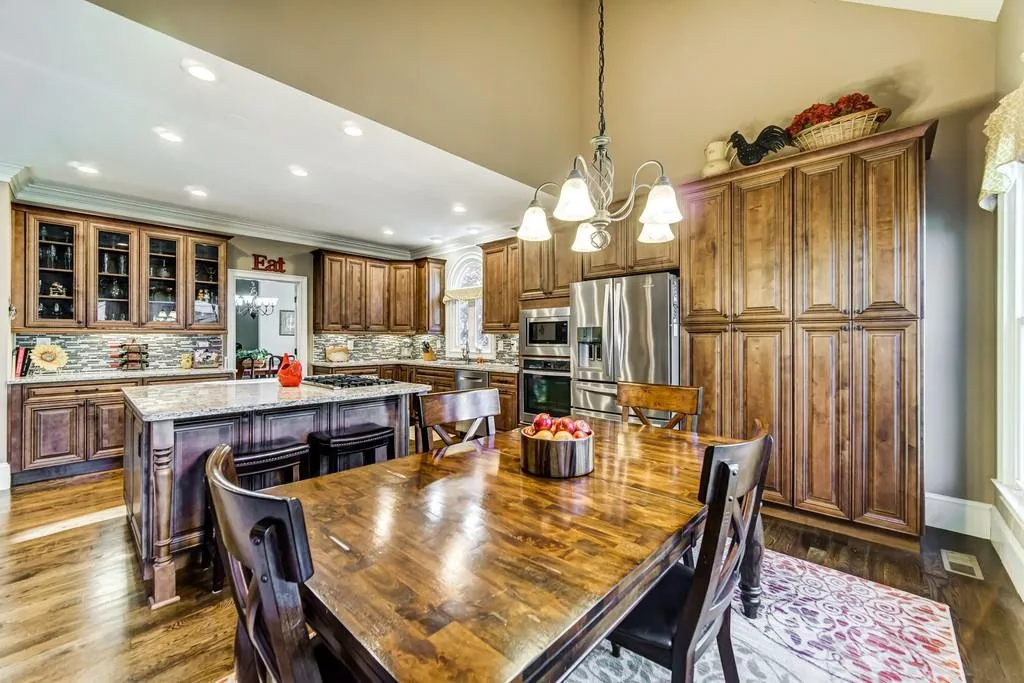 130 Trellis Place, Sandy Springs, Georgia 30350, 5 Bedrooms Bedrooms, ,4 BathroomsBathrooms,Residential,Sold,130 Trellis Place,6829532