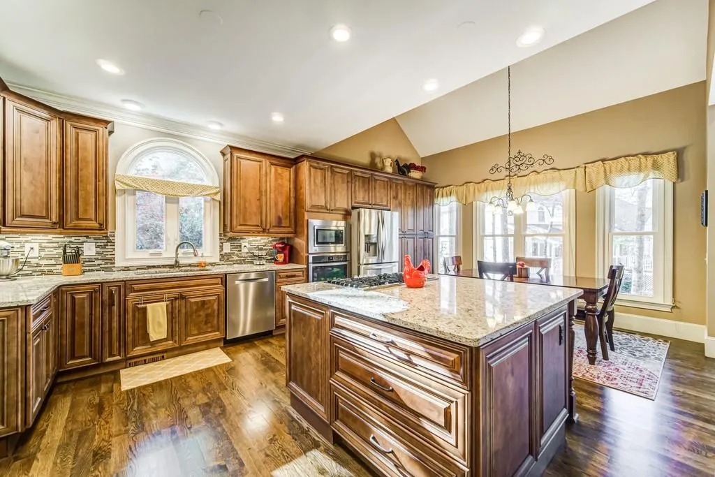 130 Trellis Place, Sandy Springs, Georgia 30350, 5 Bedrooms Bedrooms, ,4 BathroomsBathrooms,Residential,Sold,130 Trellis Place,6829532