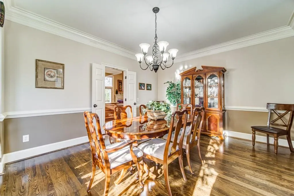 130 Trellis Place, Sandy Springs, Georgia 30350, 5 Bedrooms Bedrooms, ,4 BathroomsBathrooms,Residential,Sold,130 Trellis Place,6829532