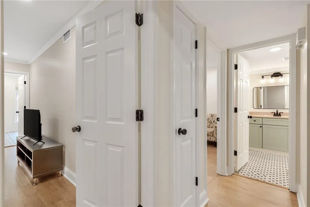 Georgia 30328, ,2 BathroomsBathrooms,Residential,For Sale,7701189