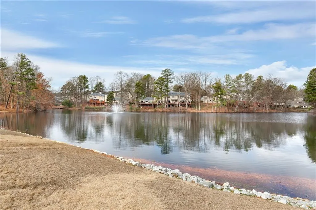 Georgia 30328, ,2 BathroomsBathrooms,Residential,For Sale,7701189