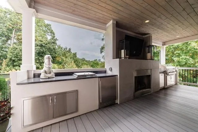 Deck