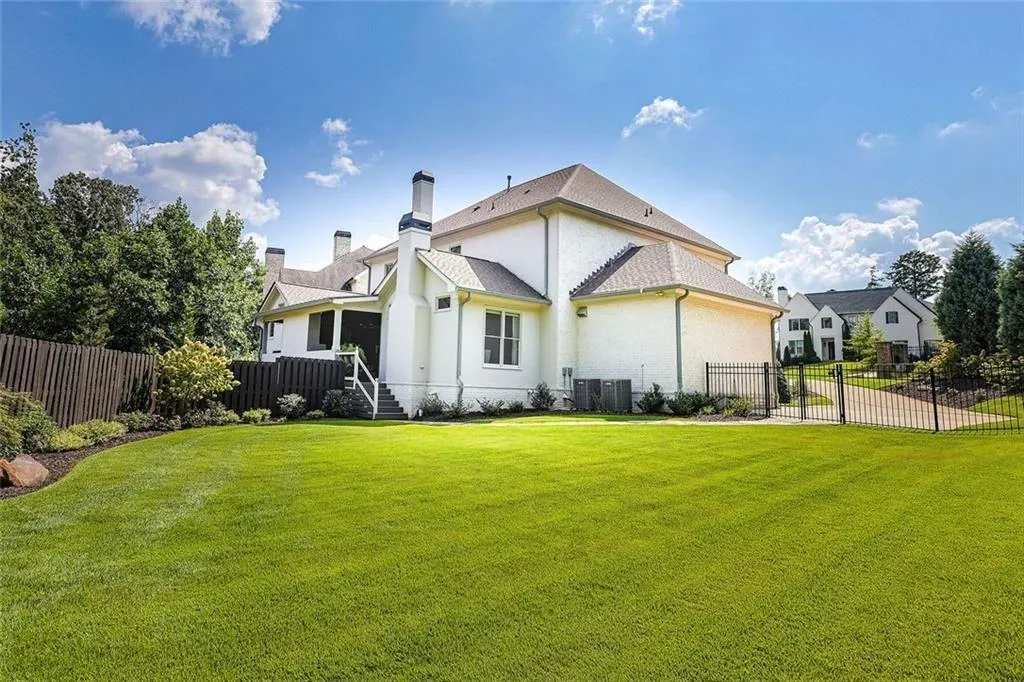 702 Bass Way, Sandy Springs, Georgia 30328, 5 Bedrooms Bedrooms, ,6 BathroomsBathrooms,Residential,For Sale,702 Bass Way,7643869