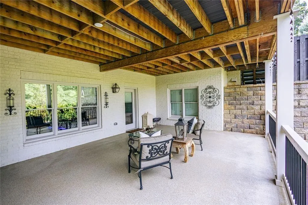 702 Bass Way, Sandy Springs, Georgia 30328, 5 Bedrooms Bedrooms, ,6 BathroomsBathrooms,Residential,For Sale,702 Bass Way,7643869