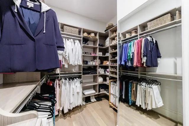 Walk In Closet