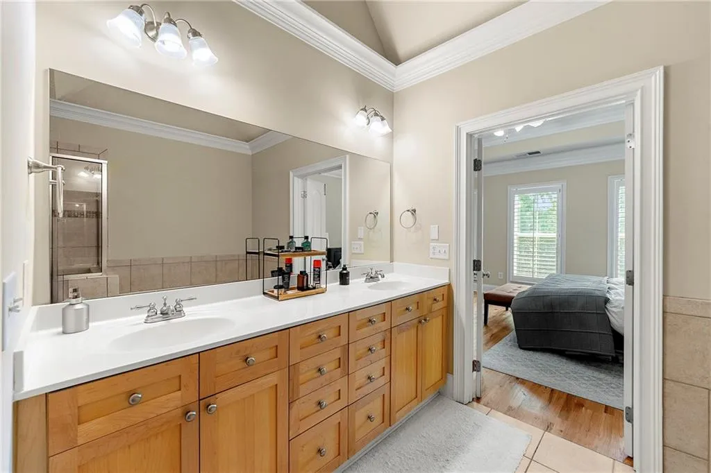 2382 Crescent Park Court, Atlanta, Georgia 30339, 3 Bedrooms Bedrooms, ,3 BathroomsBathrooms,Residential,For Sale,2382 Crescent Park Court,7612960