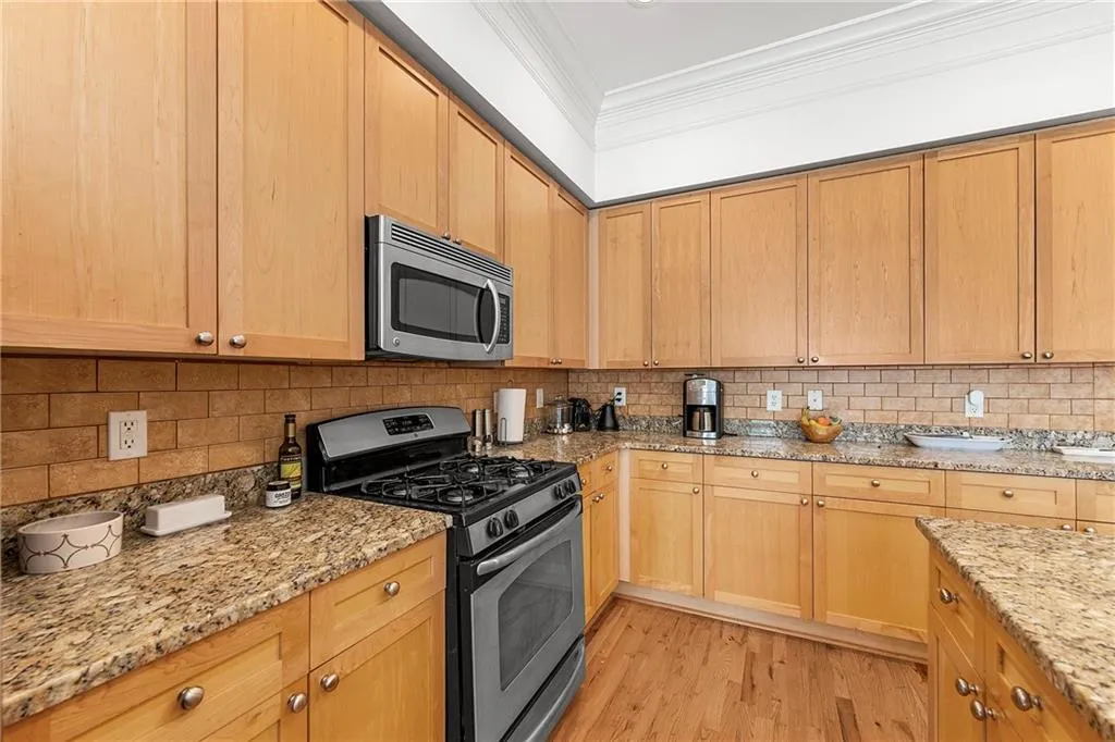 2382 Crescent Park Court, Atlanta, Georgia 30339, 3 Bedrooms Bedrooms, ,3 BathroomsBathrooms,Residential,For Sale,2382 Crescent Park Court,7612960