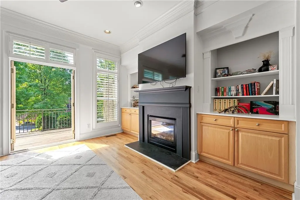 2382 Crescent Park Court, Atlanta, Georgia 30339, 3 Bedrooms Bedrooms, ,3 BathroomsBathrooms,Residential,For Sale,2382 Crescent Park Court,7612960