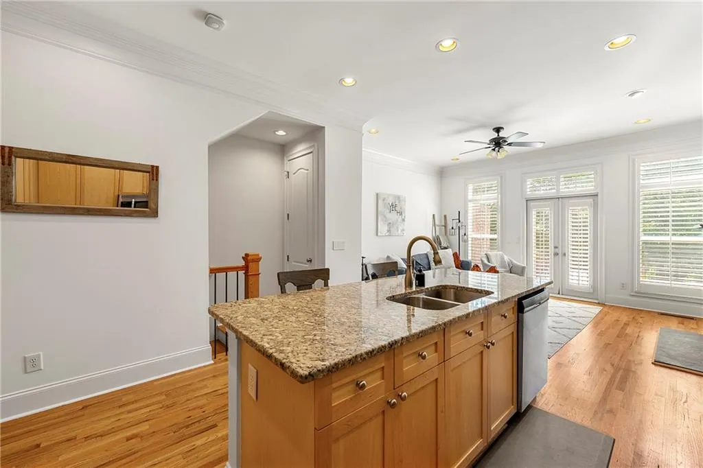 2382 Crescent Park Court, Atlanta, Georgia 30339, 3 Bedrooms Bedrooms, ,3 BathroomsBathrooms,Residential,For Sale,2382 Crescent Park Court,7612960