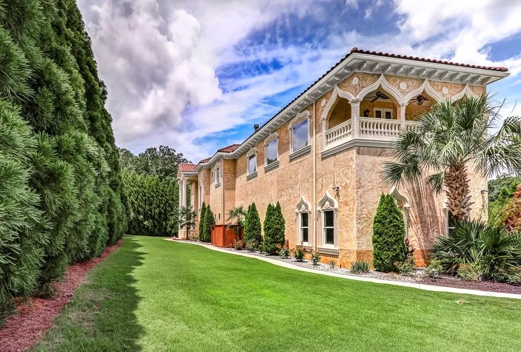 310 Heards Ferry Road, Sandy Springs, Georgia 30328, 6 Bedrooms Bedrooms, ,6 BathroomsBathrooms,Residential,Sold,310 Heards Ferry Road,6810247