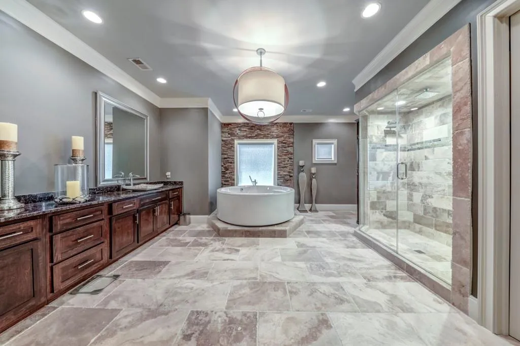 310 Heards Ferry Road, Sandy Springs, Georgia 30328, 6 Bedrooms Bedrooms, ,6 BathroomsBathrooms,Residential,Sold,310 Heards Ferry Road,6810247
