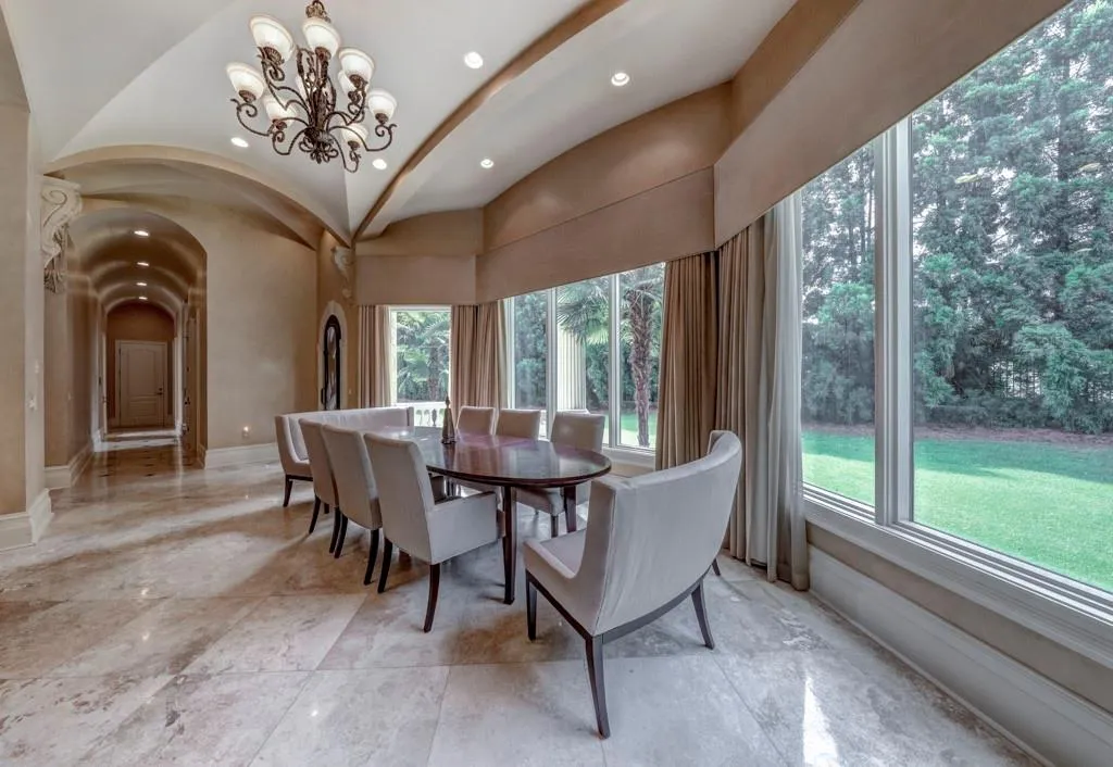 310 Heards Ferry Road, Sandy Springs, Georgia 30328, 6 Bedrooms Bedrooms, ,6 BathroomsBathrooms,Residential,Sold,310 Heards Ferry Road,6810247
