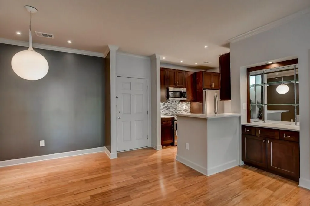 3201 Lenox Road Ne Unit 51, Atlanta, Georgia 30324, 2 Bedrooms Bedrooms, ,2 BathroomsBathrooms,Residential,Sold,3201 Lenox Road Ne Unit 51,5995550