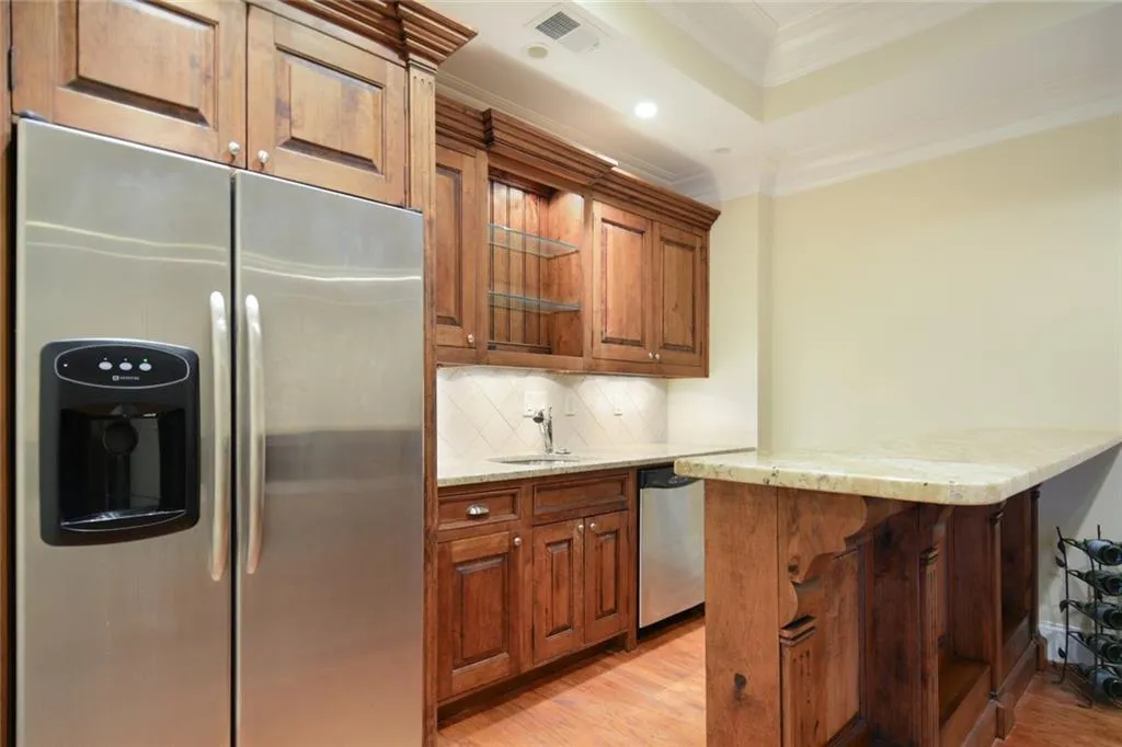 4992 Rebel Trail, Atlanta, Georgia 30327, 6 Bedrooms Bedrooms, ,5 BathroomsBathrooms,Residential,Sold,4992 Rebel Trail,6832527
