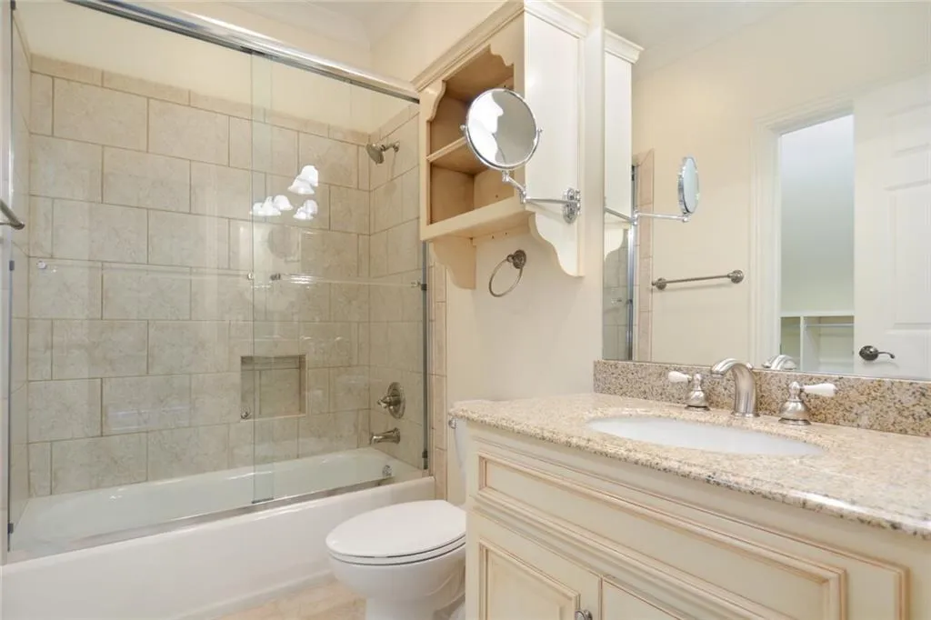 4992 Rebel Trail, Atlanta, Georgia 30327, 6 Bedrooms Bedrooms, ,5 BathroomsBathrooms,Residential,Sold,4992 Rebel Trail,6832527