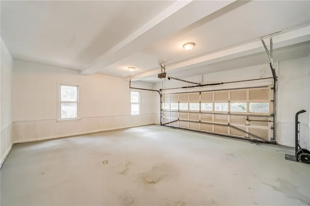 170 Northland Ridge Trail, Sandy Springs, Georgia 30342, 6 Bedrooms Bedrooms, ,4 BathroomsBathrooms,Residential,Sold,170 Northland Ridge Trail,6884500