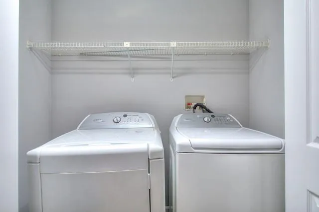 1 Forest Ridge Court, Sandy Springs, Georgia 30350, 3 Bedrooms Bedrooms, ,3 BathroomsBathrooms,Residential,Sold,1 Forest Ridge Court,6839240